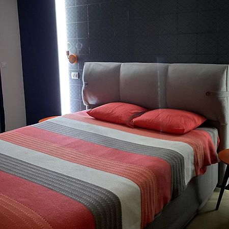 Stylish Apartment, Skopje Centre - Private Parking - Panoramic Views ภายนอก รูปภาพ