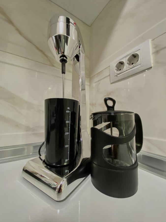 Stylish Apartment, Skopje Centre - Private Parking - Panoramic Views ภายนอก รูปภาพ