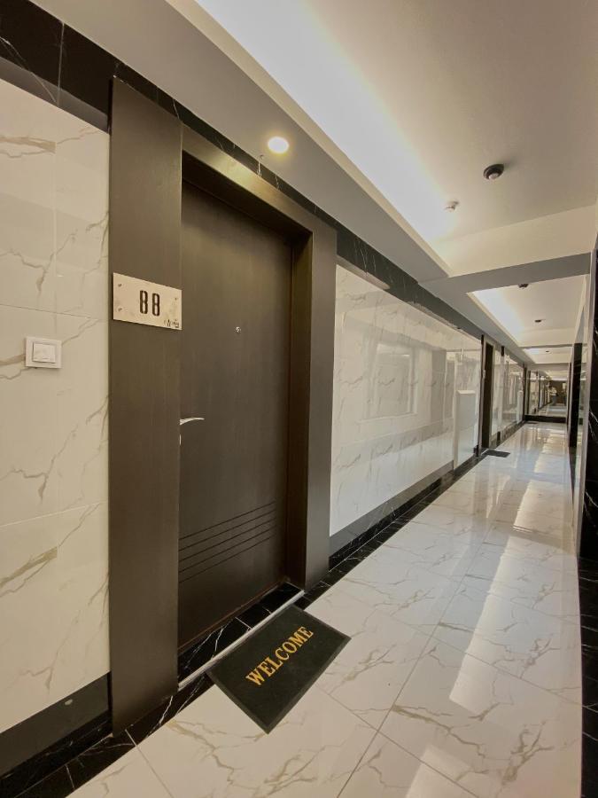 Stylish Apartment, Skopje Centre - Private Parking - Panoramic Views ภายนอก รูปภาพ