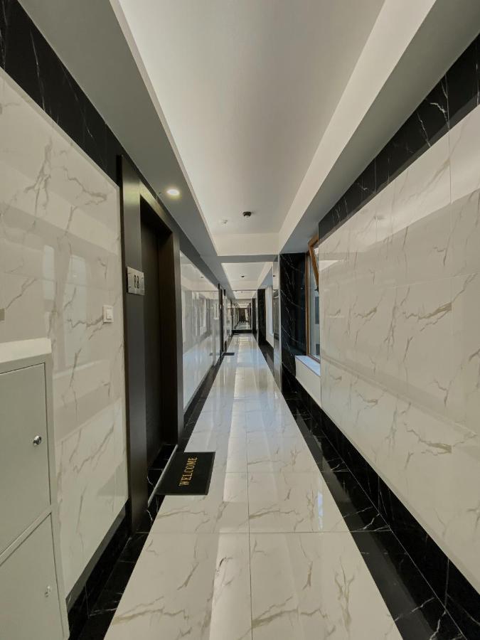 Stylish Apartment, Skopje Centre - Private Parking - Panoramic Views ภายนอก รูปภาพ